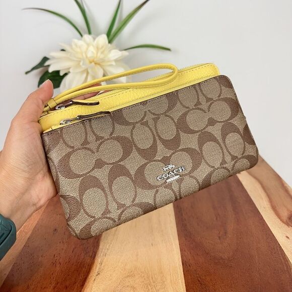 NWT Coach Double Zip Wallet In Signature Canvas - Picture 2 of 7